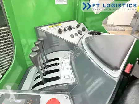 Štvorcestný vysokozdvižný vozík Combilift