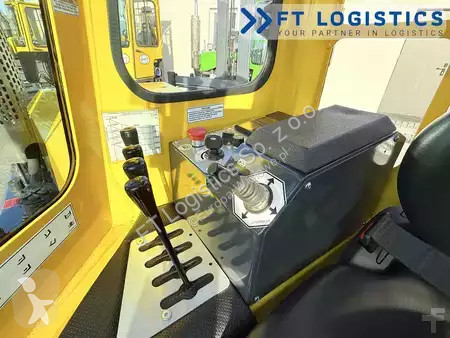 Štvorcestný vysokozdvižný vozík Combilift