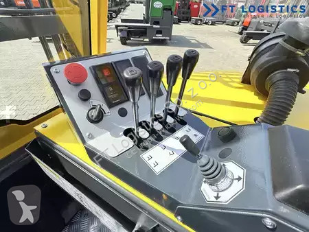 Многопосочен кар Combilift