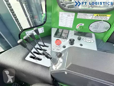 Многопосочен кар Combilift