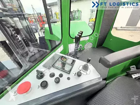 رافعة شوكية متعددة الاتجاهات Combilift