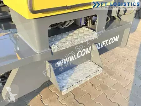 رافعة شوكية متعددة الاتجاهات Combilift