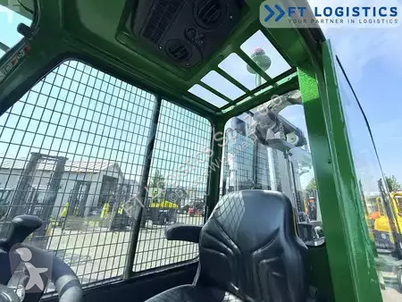 Многоходовой погрузчик Combilift