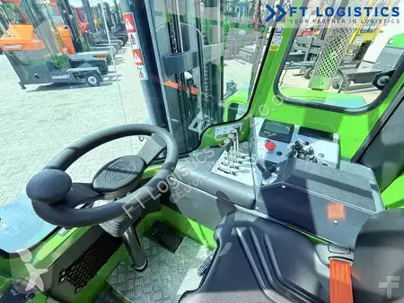 Многоходовой погрузчик Combilift