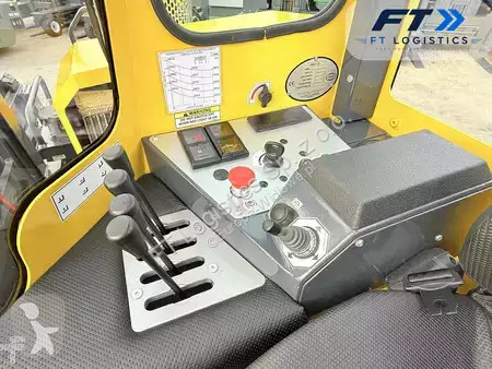 Stivuitor multidirectional Combilift