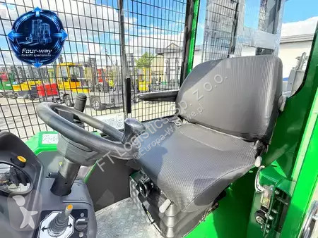 Stivuitor multidirectional Combilift