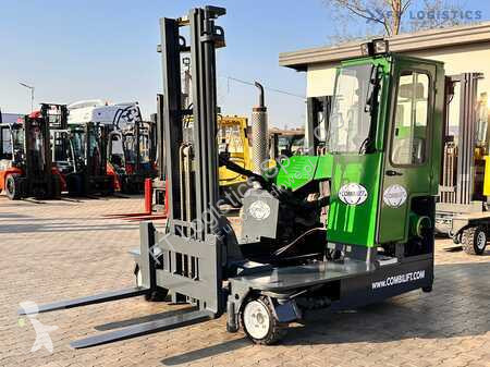 Stivuitor multidirectional Combilift