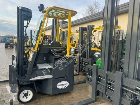 Stivuitor multidirectional Combilift