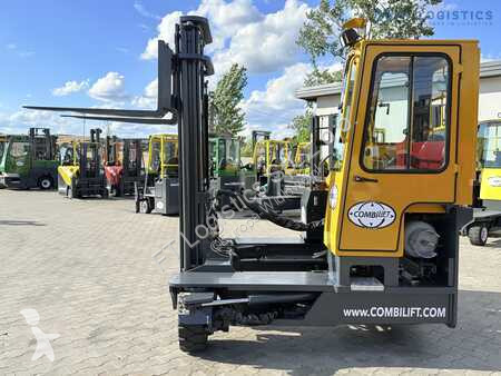 Stivuitor multidirectional Combilift
