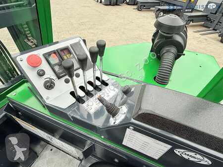 Stivuitor multidirectional Combilift