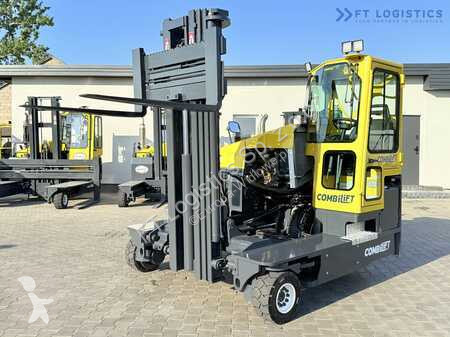 Stivuitor multidirectional Combilift