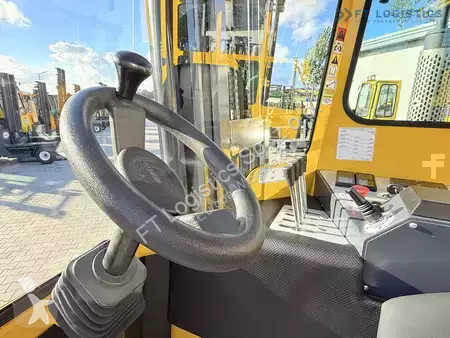 Štvorcestný vysokozdvižný vozík Combilift