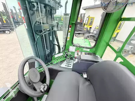 Štvorcestný vysokozdvižný vozík Combilift