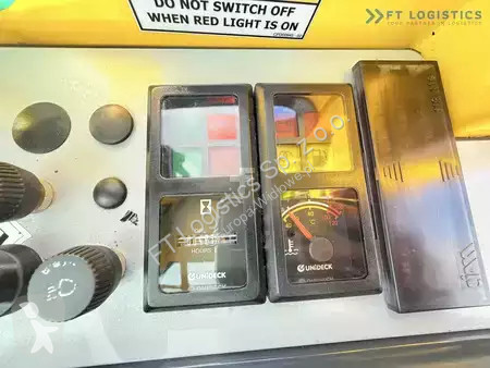 Štvorcestný vysokozdvižný vozík Combilift
