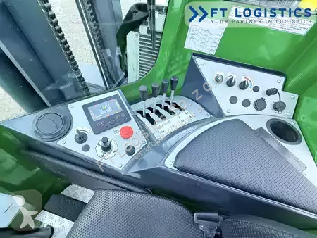 Štvorcestný vysokozdvižný vozík Combilift