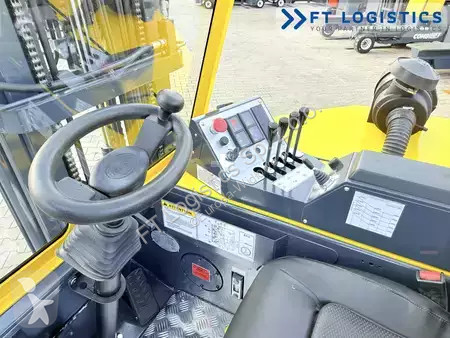 Štvorcestný vysokozdvižný vozík Combilift