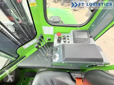 Štvorcestný vysokozdvižný vozík Combilift
