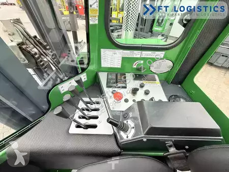 Štvorcestný vysokozdvižný vozík Combilift