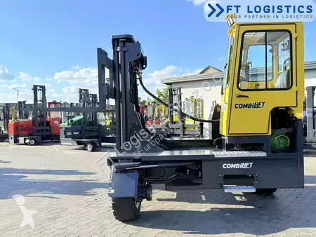 Многопосочен кар Combilift