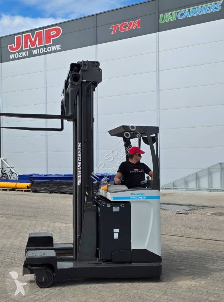 Многоходовой погрузчик Unicarriers UFW 250...