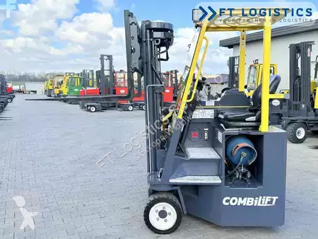 رافعة شوكية متعددة الاتجاهات Combilift