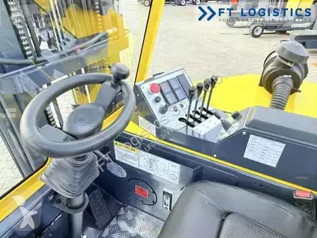 رافعة شوكية متعددة الاتجاهات Combilift