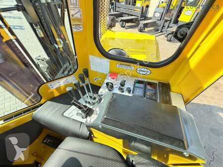 Stivuitor multidirectional Combilift