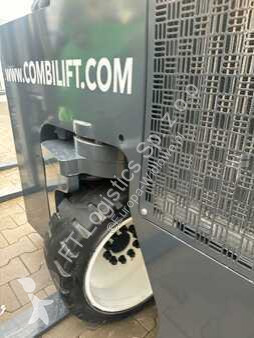 Stivuitor multidirectional Combilift