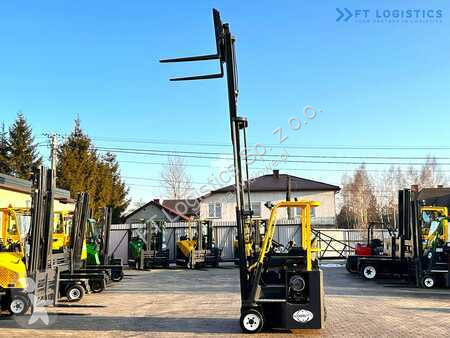 Stivuitor multidirectional Combilift