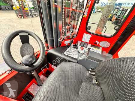 Stivuitor multidirectional Combilift