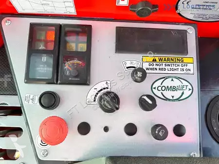 Štvorcestný vysokozdvižný vozík Combilift