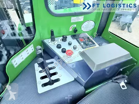 Štvorcestný vysokozdvižný vozík Combilift