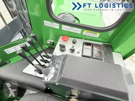 Štvorcestný vysokozdvižný vozík Combilift
