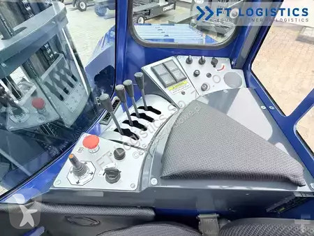Štvorcestný vysokozdvižný vozík Combilift