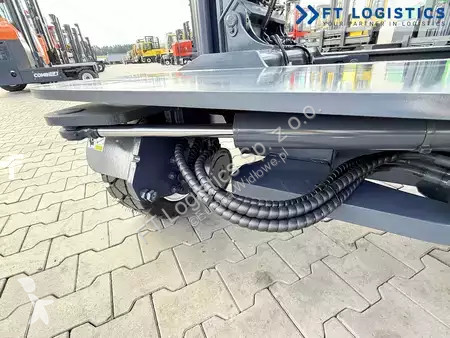 Многопосочен кар Combilift