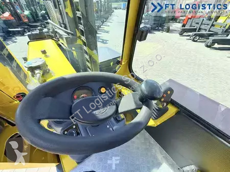 Stivuitor multidirectional Combilift