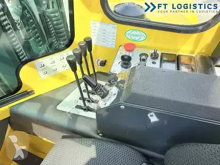 Stivuitor multidirectional Combilift