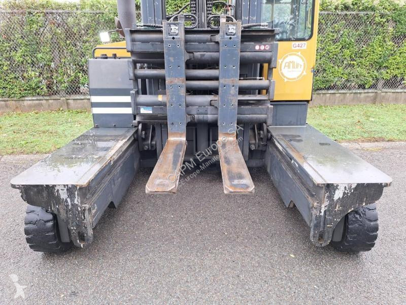 Empilhador multi direccional Combilift -15