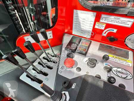 Empilhador multi direccional Combilift