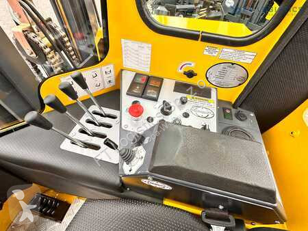 Stivuitor multidirectional Combilift
