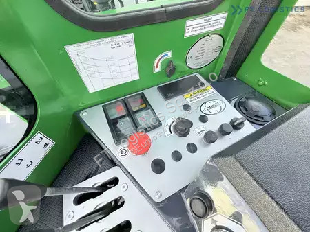 Štvorcestný vysokozdvižný vozík Combilift