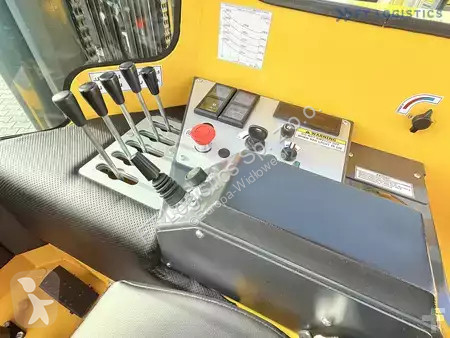 Štvorcestný vysokozdvižný vozík Combilift