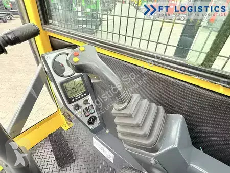 Štvorcestný vysokozdvižný vozík Combilift