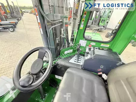 Štvorcestný vysokozdvižný vozík Combilift