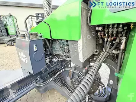 Многопосочен кар Combilift