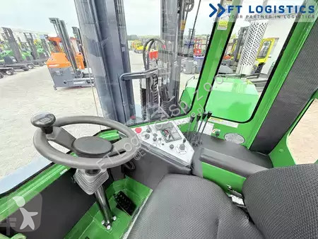 رافعة شوكية متعددة الاتجاهات Combilift