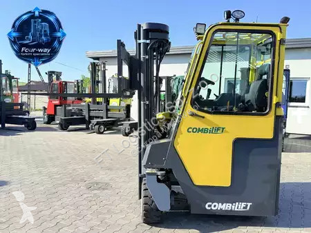 Stivuitor multidirectional Combilift