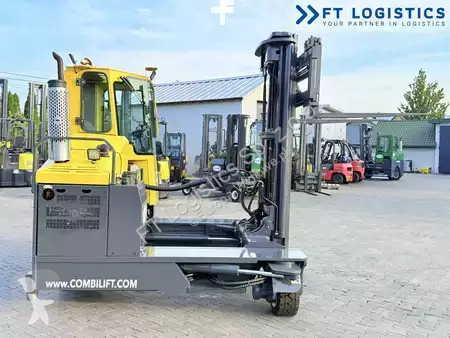 Stivuitor multidirectional Combilift