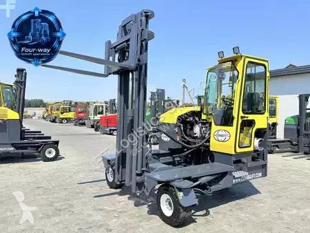 Многопосочен кар Combilift