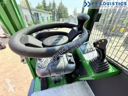 Многоходовой погрузчик Combilift
